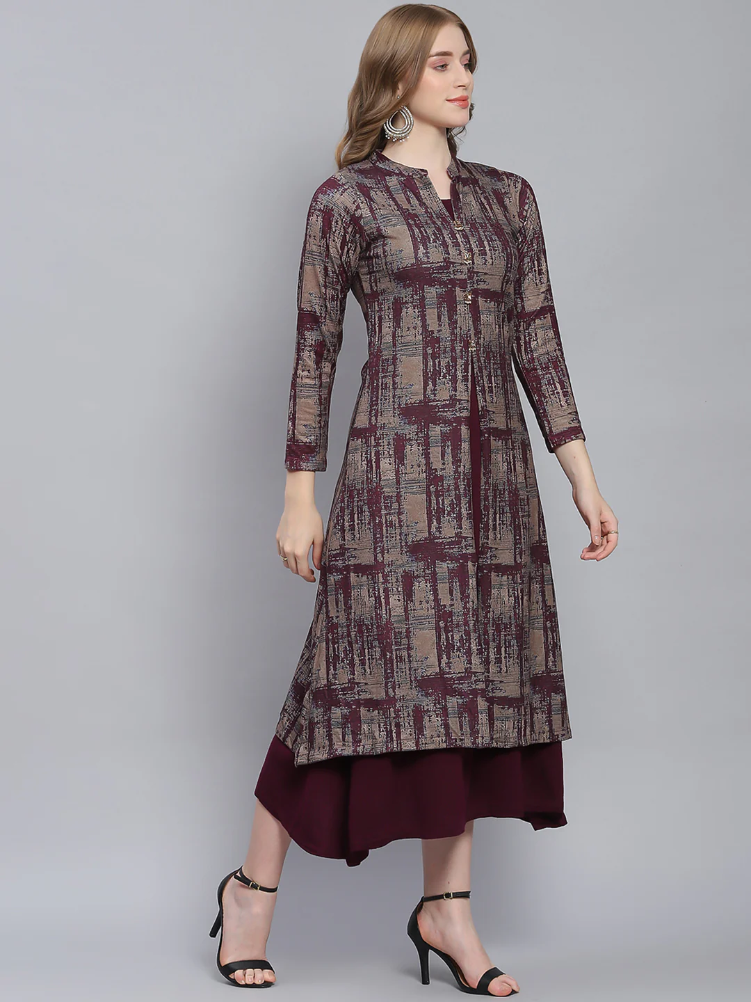Women Maroon Self Design V Neck Full Sleeve Kurtis Set - Image 4
