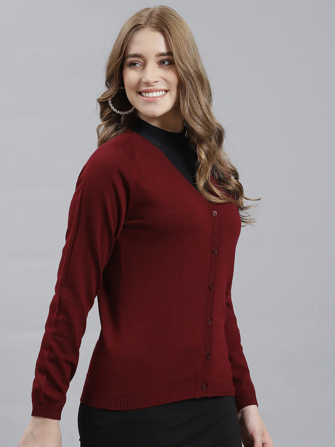 Women Maroon Solid Cardigan - Image 3