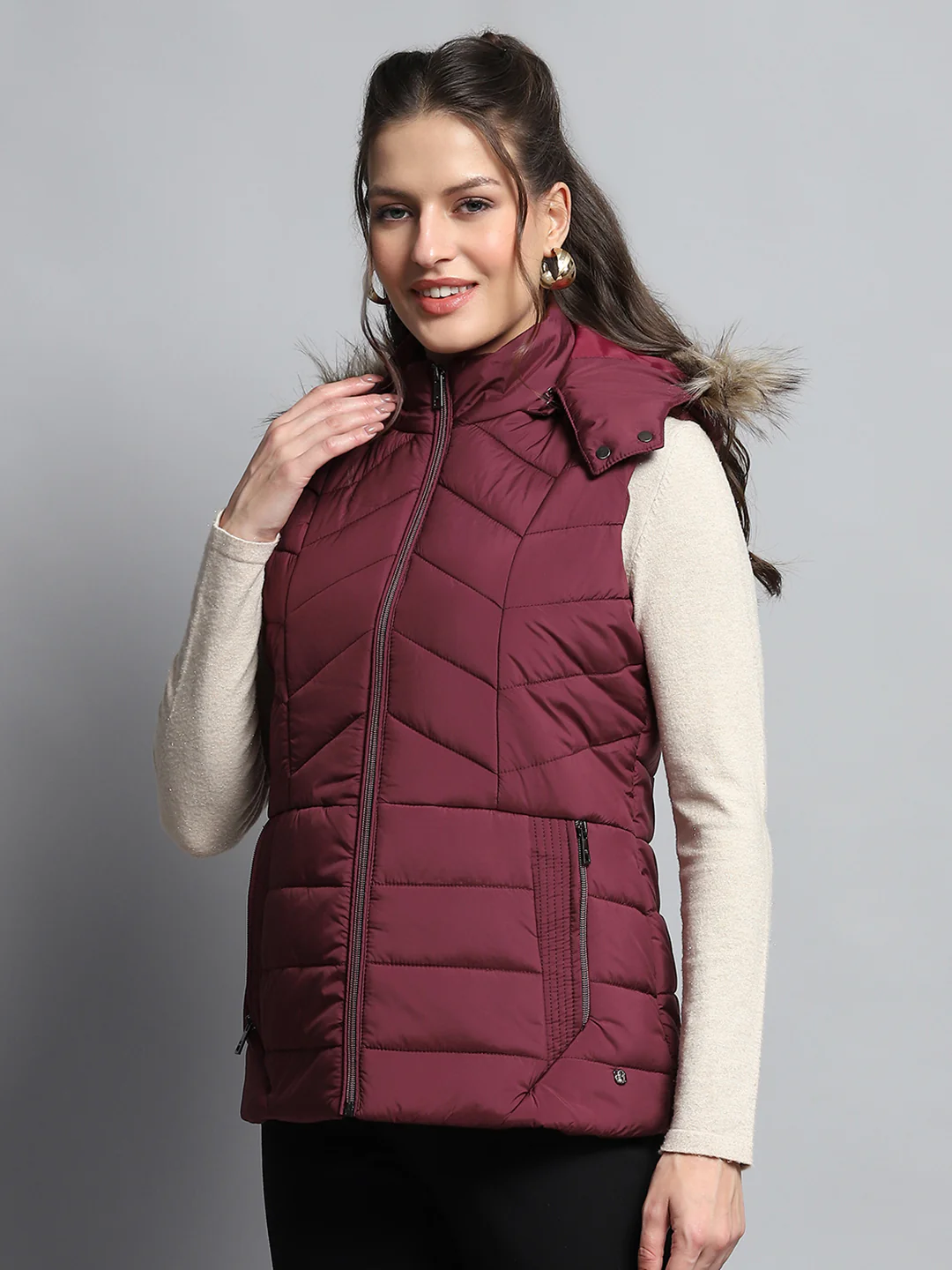 Women Maroon Solid Detachable Hood Sleeveless Jacket - Image 3