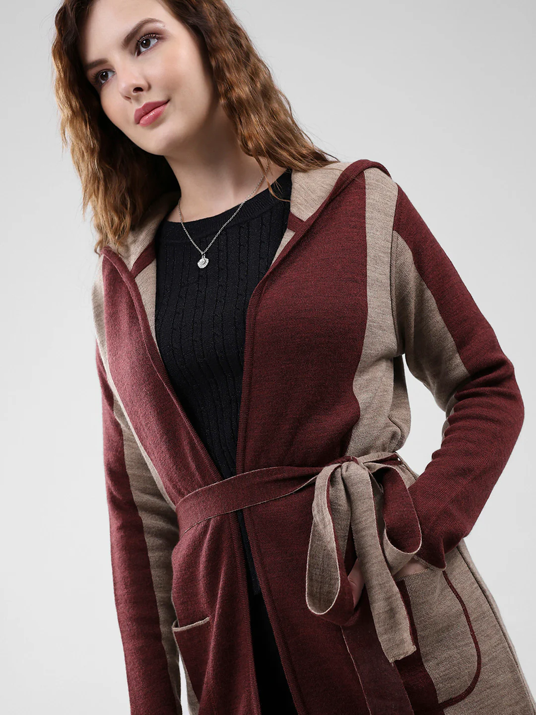 Women Maroon Solid Hooded Full Sleeve Cardigan - Image 7