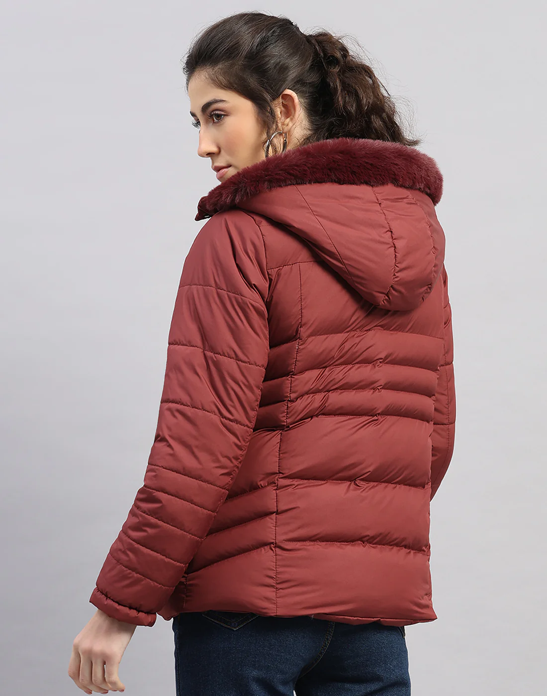 Women Maroon Solid Hooded Full Sleeve Jacket - Image 4