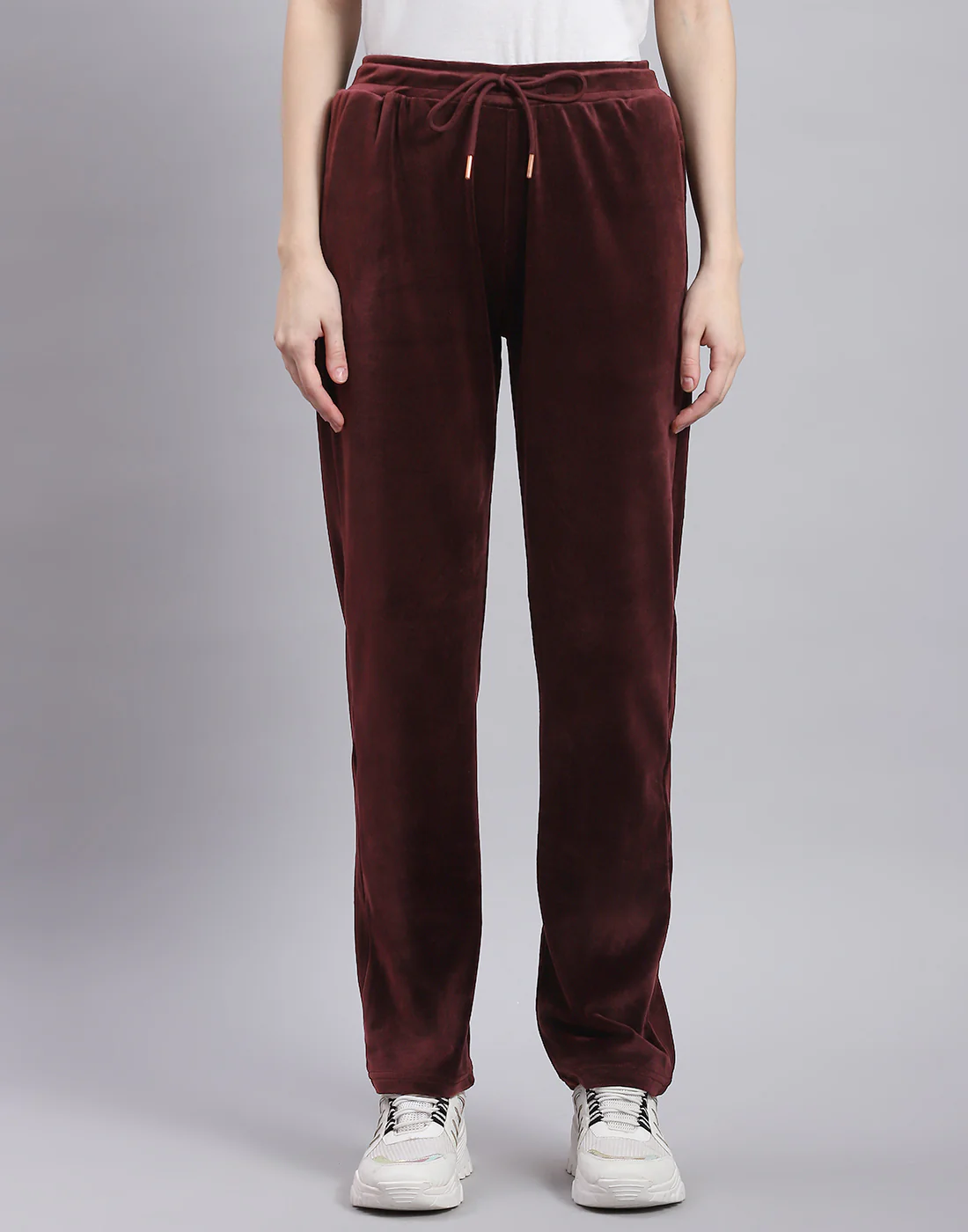 Women Maroon Solid Hooded Full Sleeve Tracksuit - Image 7