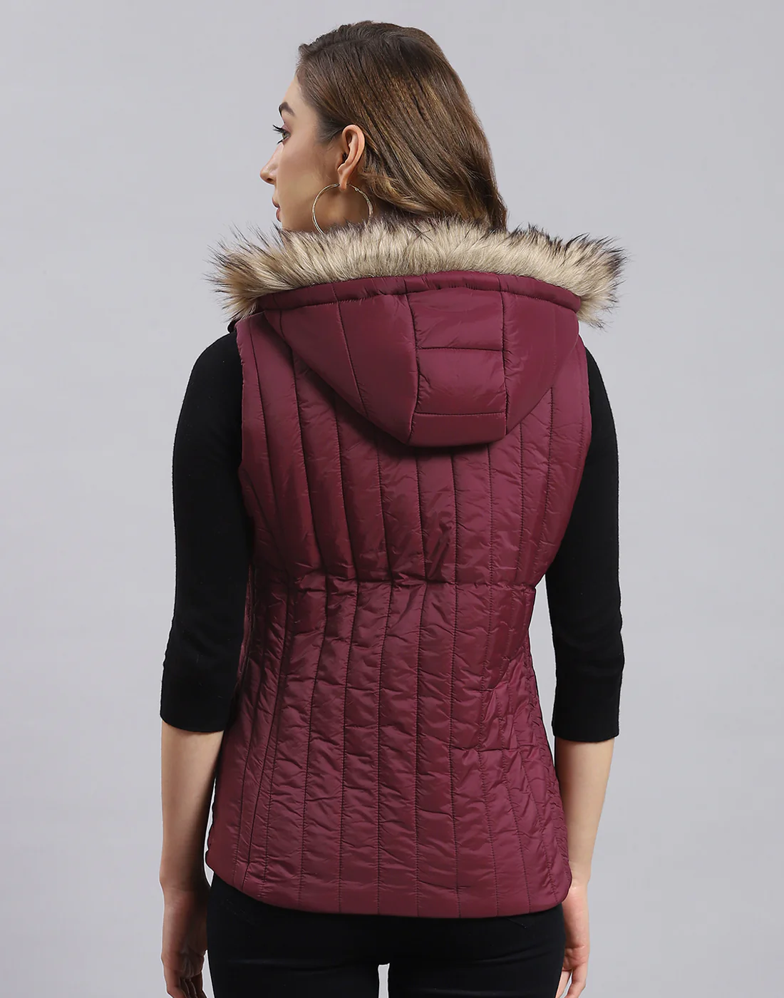 Women Maroon Solid Hooded Sleeveless Jacket - Image 5