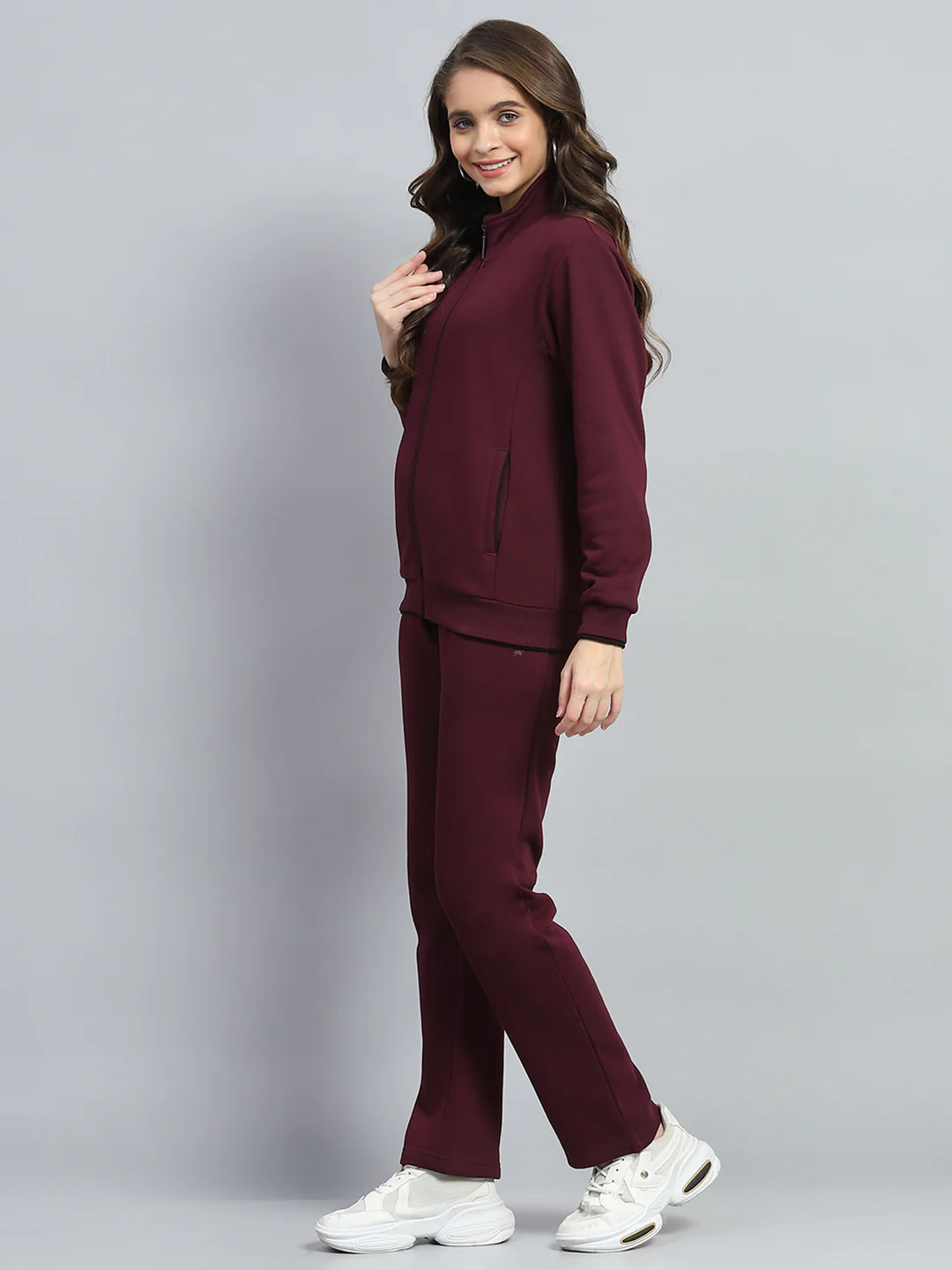 Women Maroon Solid Mock Neck Full Sleeve Winter Tracksuit - Image 3