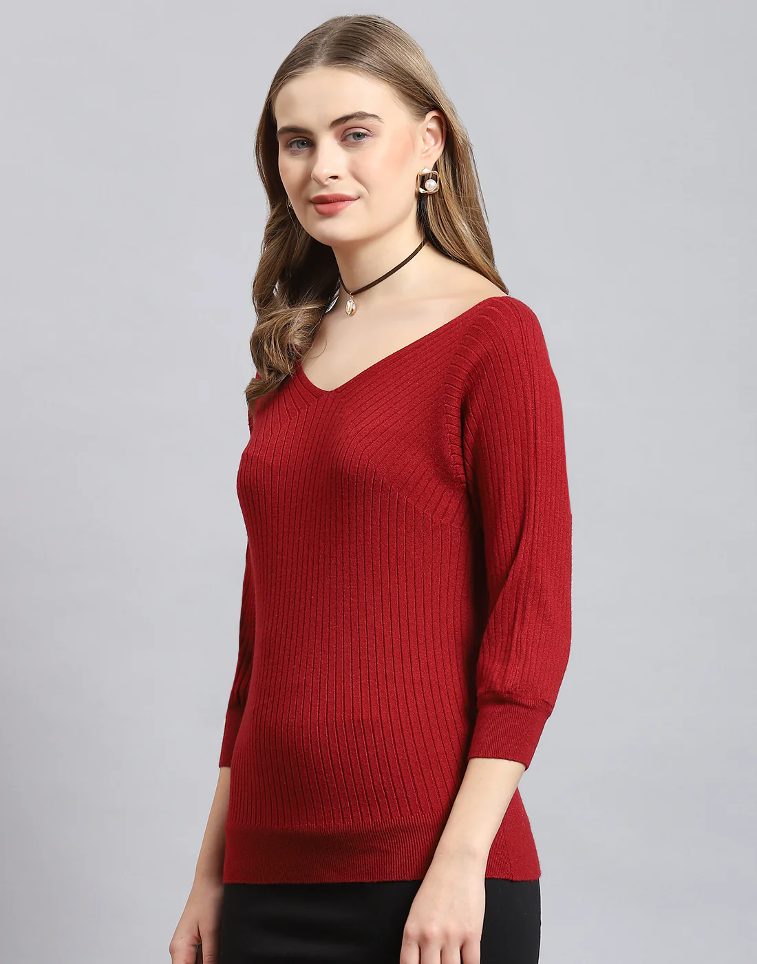 Women Maroon Solid V Neck 3/4 Sleeve Top - Image 3