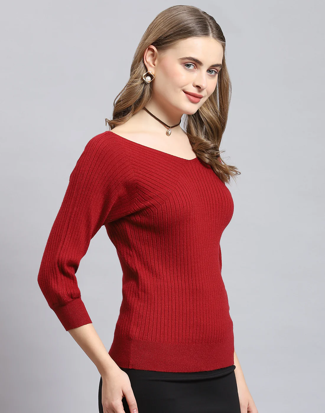 Women Maroon Solid V Neck 3/4 Sleeve Top - Image 4