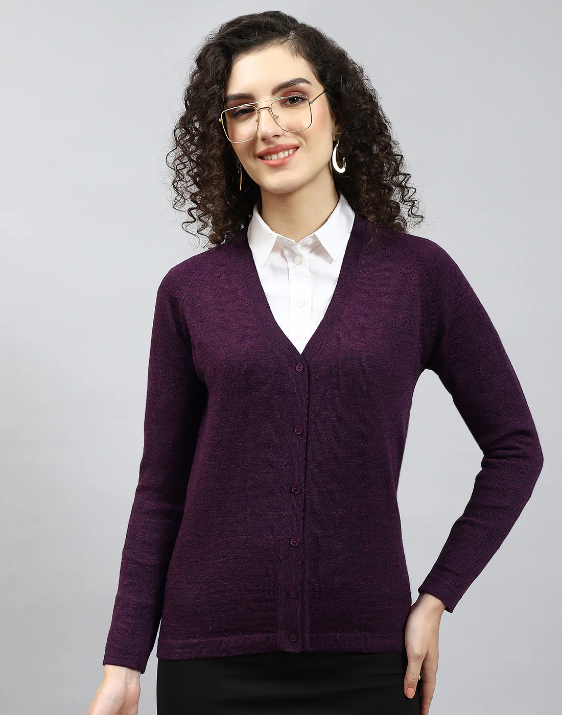 Women Maroon Solid V Neck Full Sleeve Cardigan - Image 2