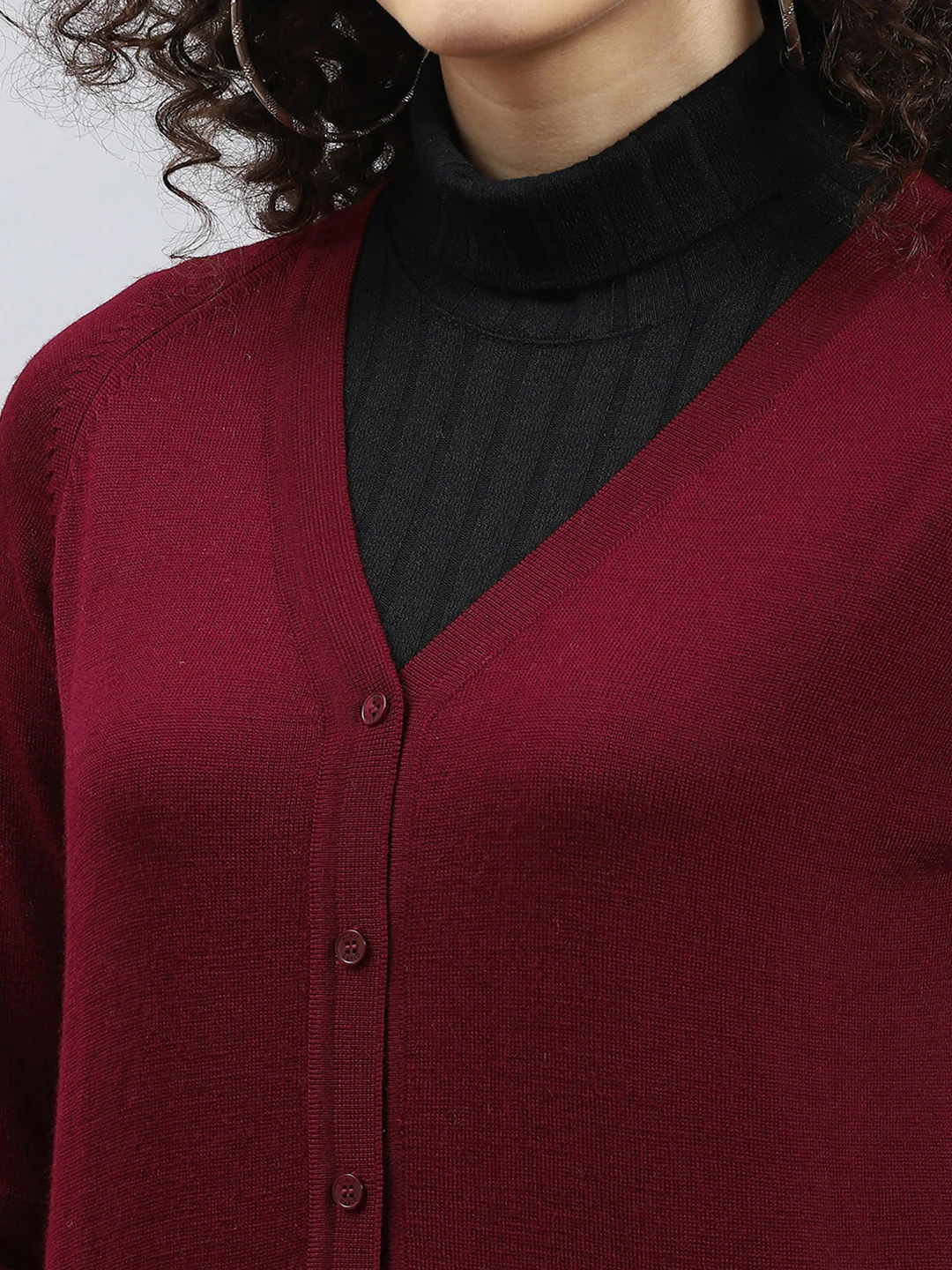 Women Maroon Solid V Neck Full Sleeve Cardigan - Image 6