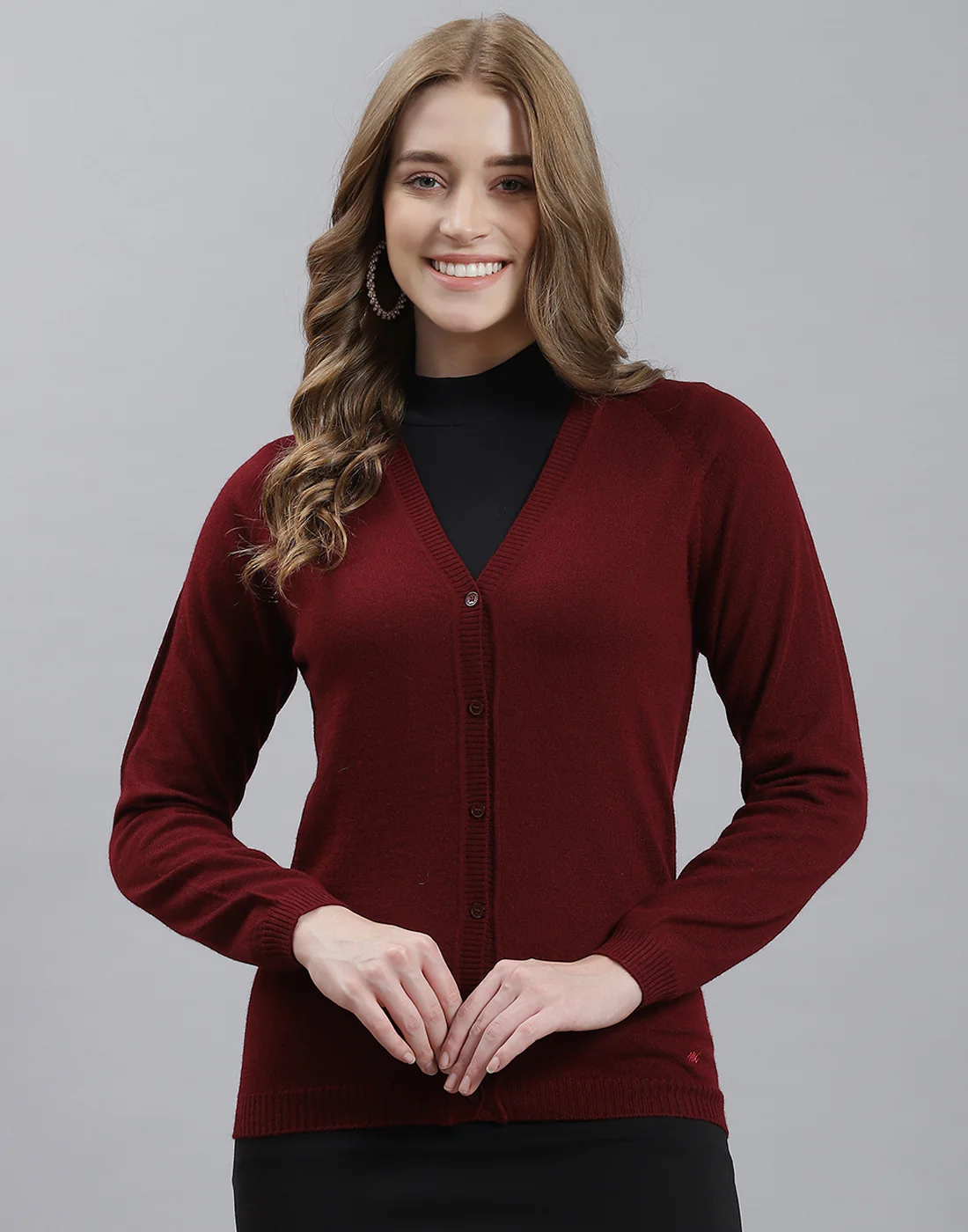 Women Maroon Solid V Neck Full Sleeve Cardigan - Image 2