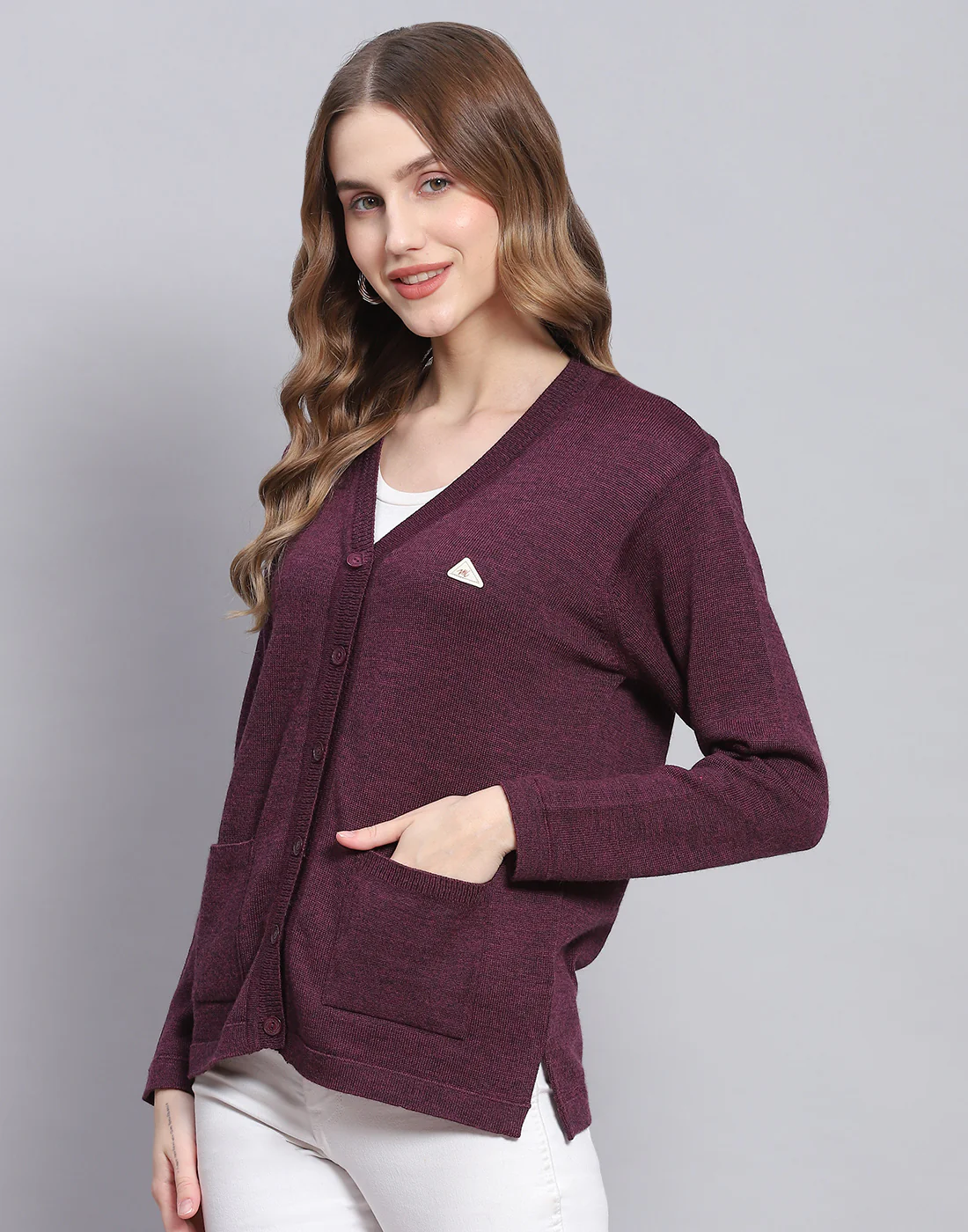 Women Maroon Solid V Neck Full Sleeve Cardigan - Image 3