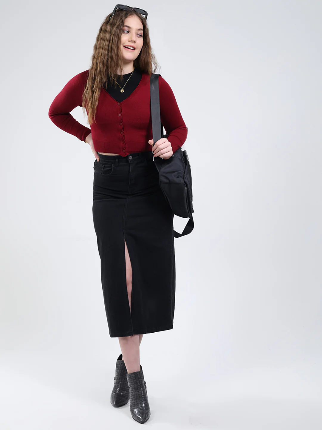 Women Maroon Solid V Neck Full Sleeve Cardigan - Image 2