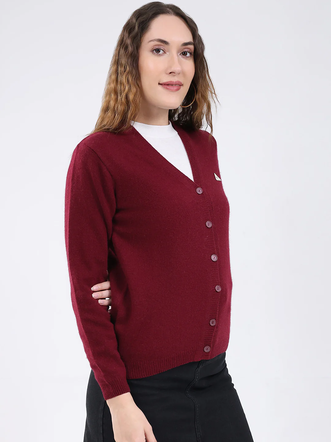 Women Maroon Solid V Neck Full Sleeve Cardigan - Image 4