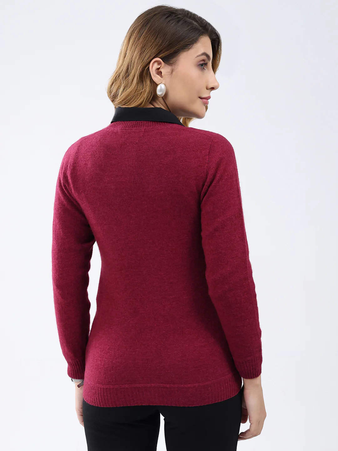 Women Maroon Solid V Neck Full Sleeve Cardigan - Image 5
