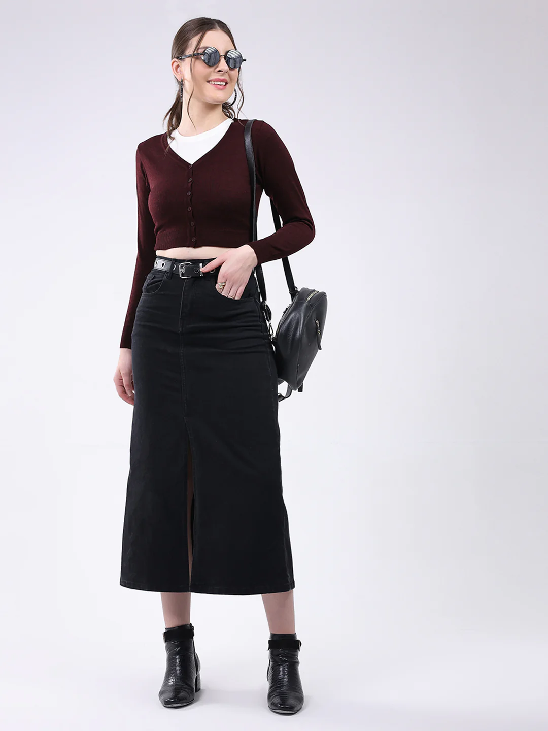 Women Maroon Solid V Neck Full Sleeve Cardigan - Image 2