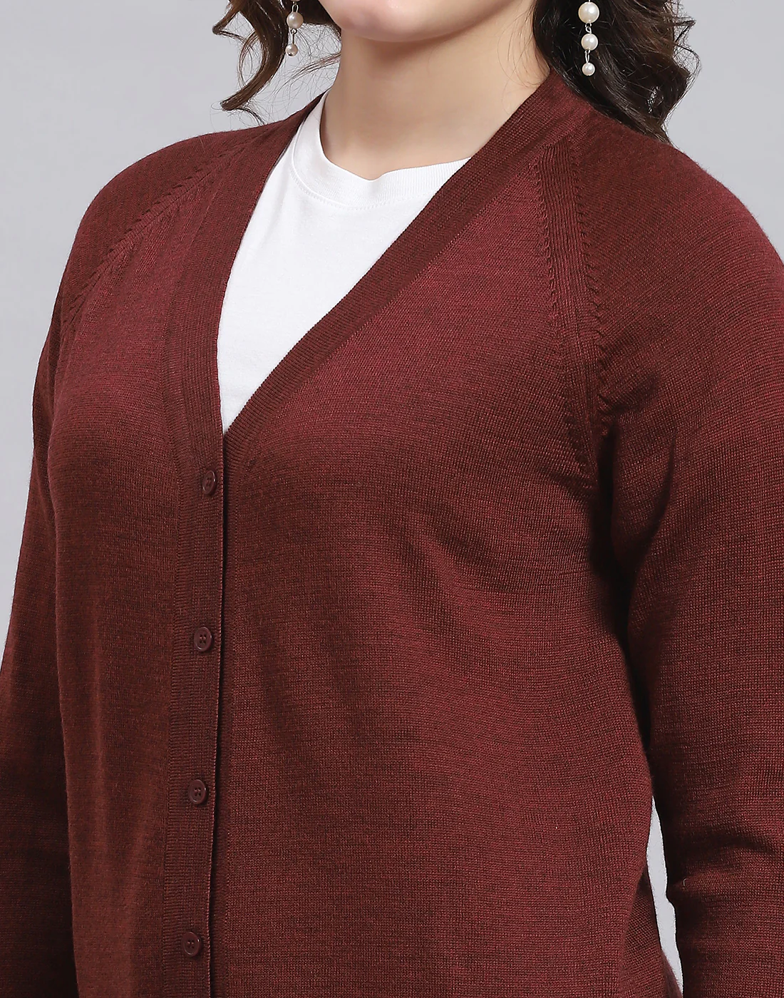 Women Maroon Solid V Neck Full Sleeve Sweater - Image 6