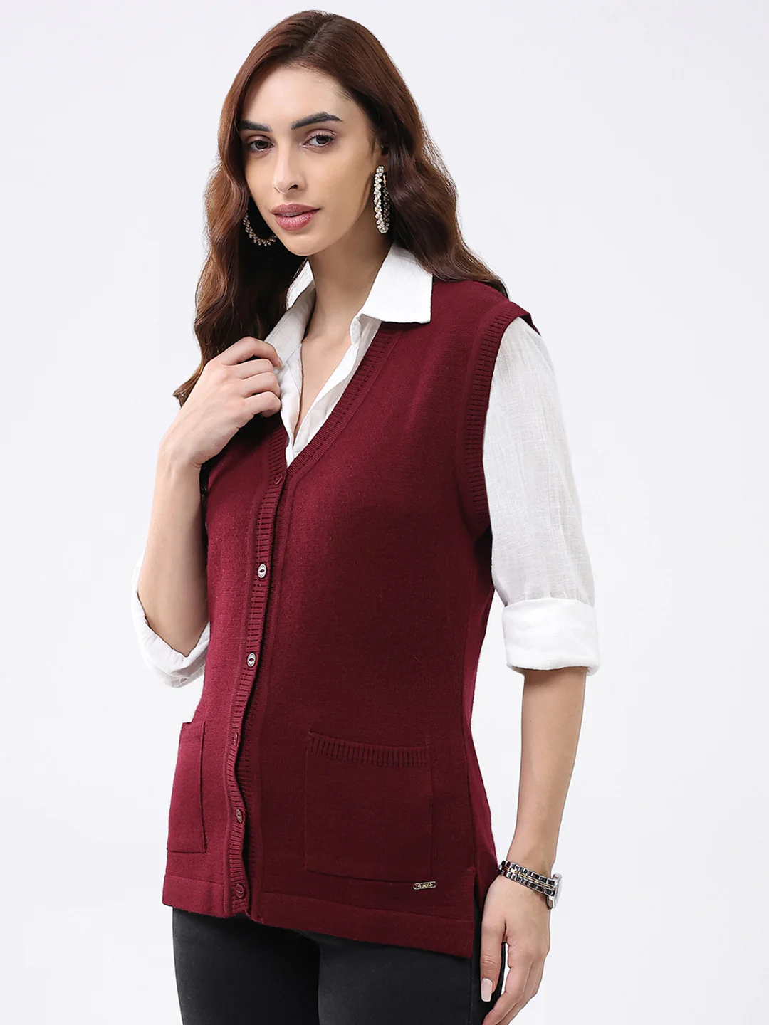 Women Maroon Solid V Neck Sleeveless Cardigan - Image 3