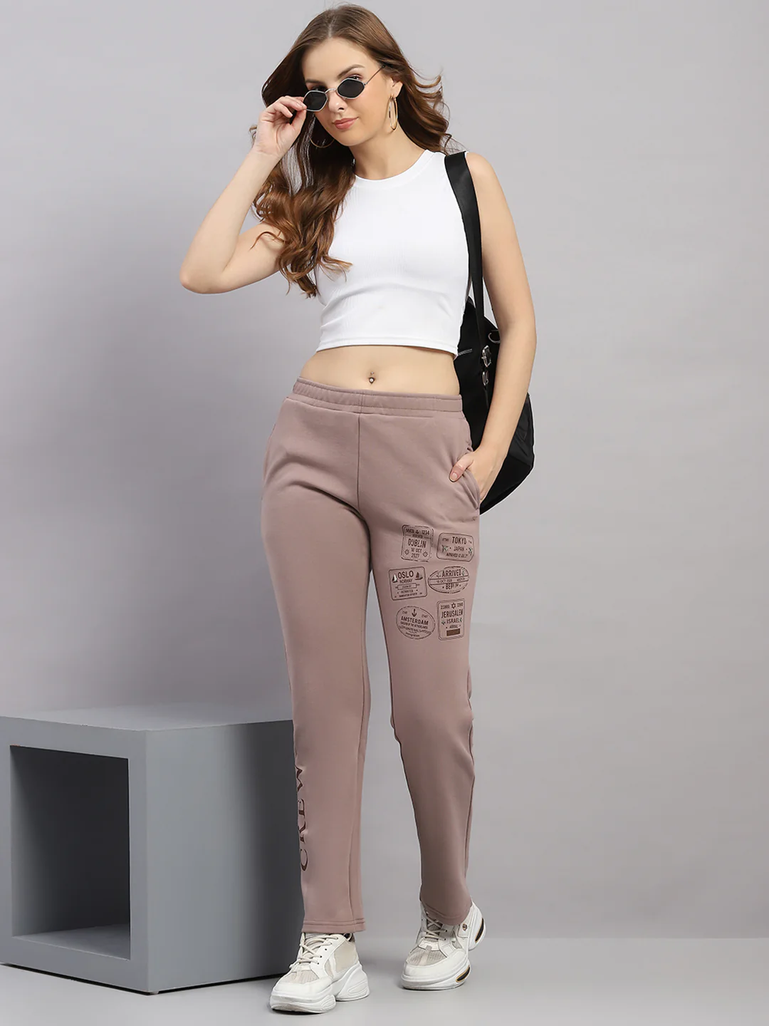 Women Mauve Printed Regular Fit Winter Lower - Image 2