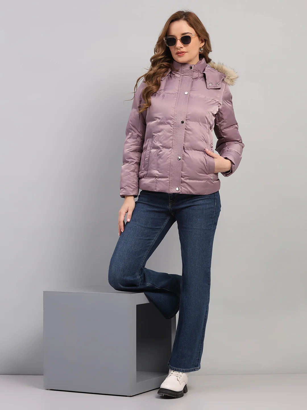 Women Mauve Self Design Hooded Full Sleeve Jacket - Image 2