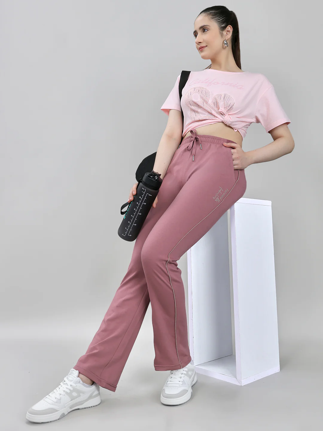 Women Mauve Solid Regular Fit Lower - Image 6