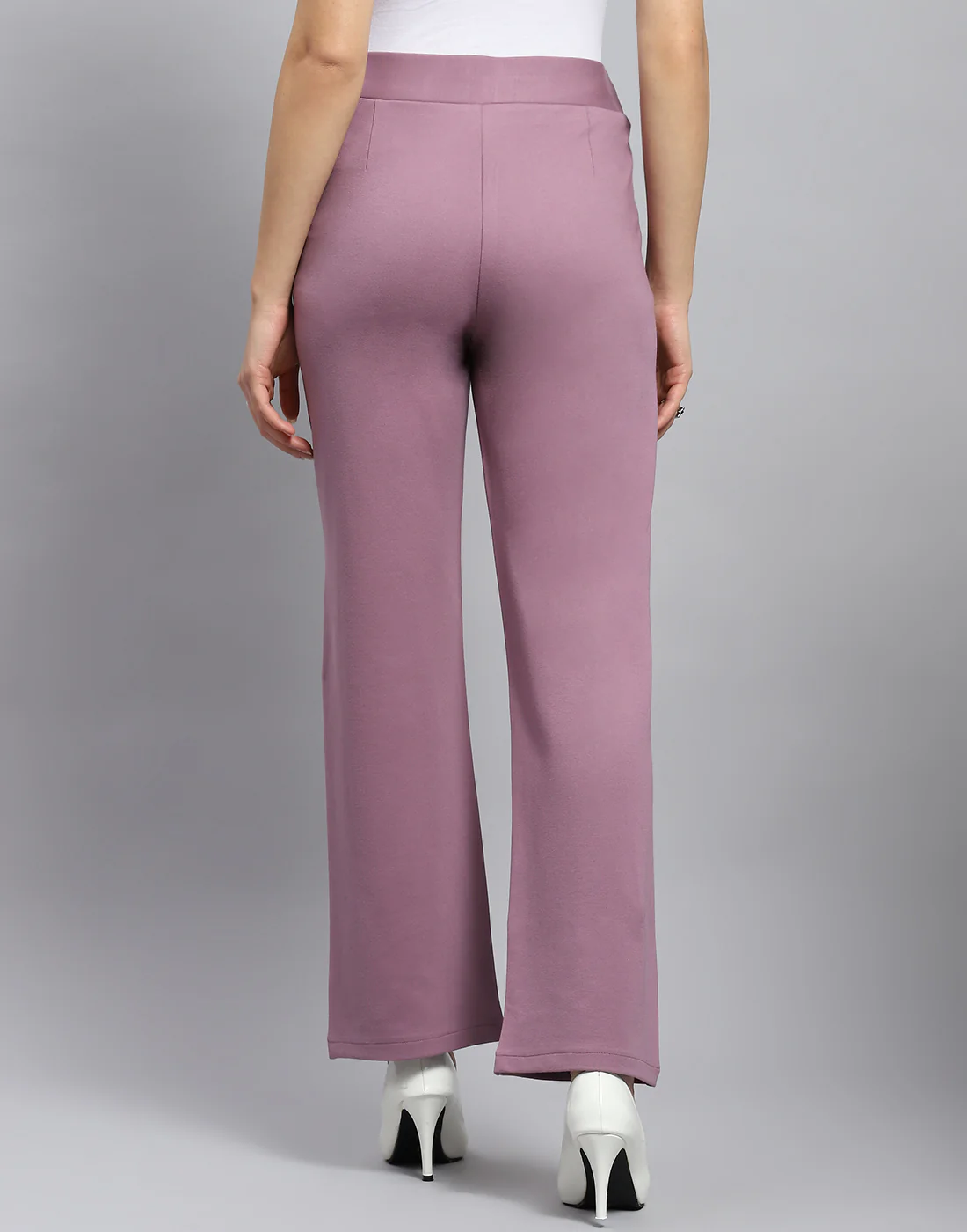 Women Mauve Solid Regular Fit Trouser - Image 5