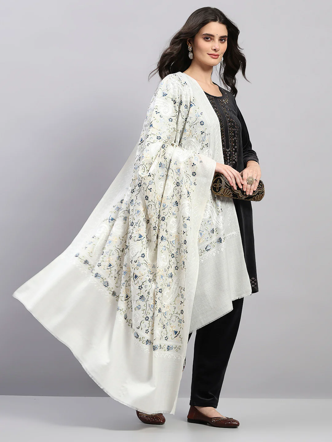 Women Multicolor Printed Wool Blend Shawl - Image 2