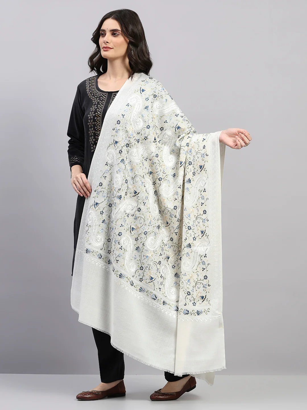 Women Multicolor Printed Wool Blend Shawl - Image 3