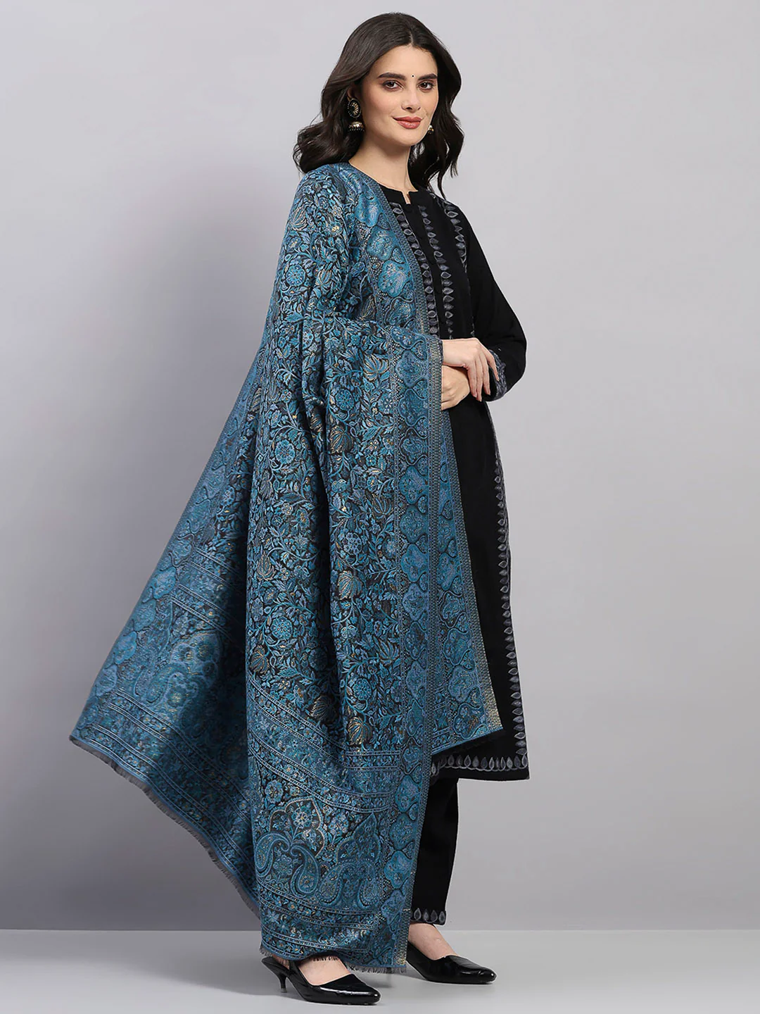 Women Multicolor Printed Wool Blend Shawl - Image 4