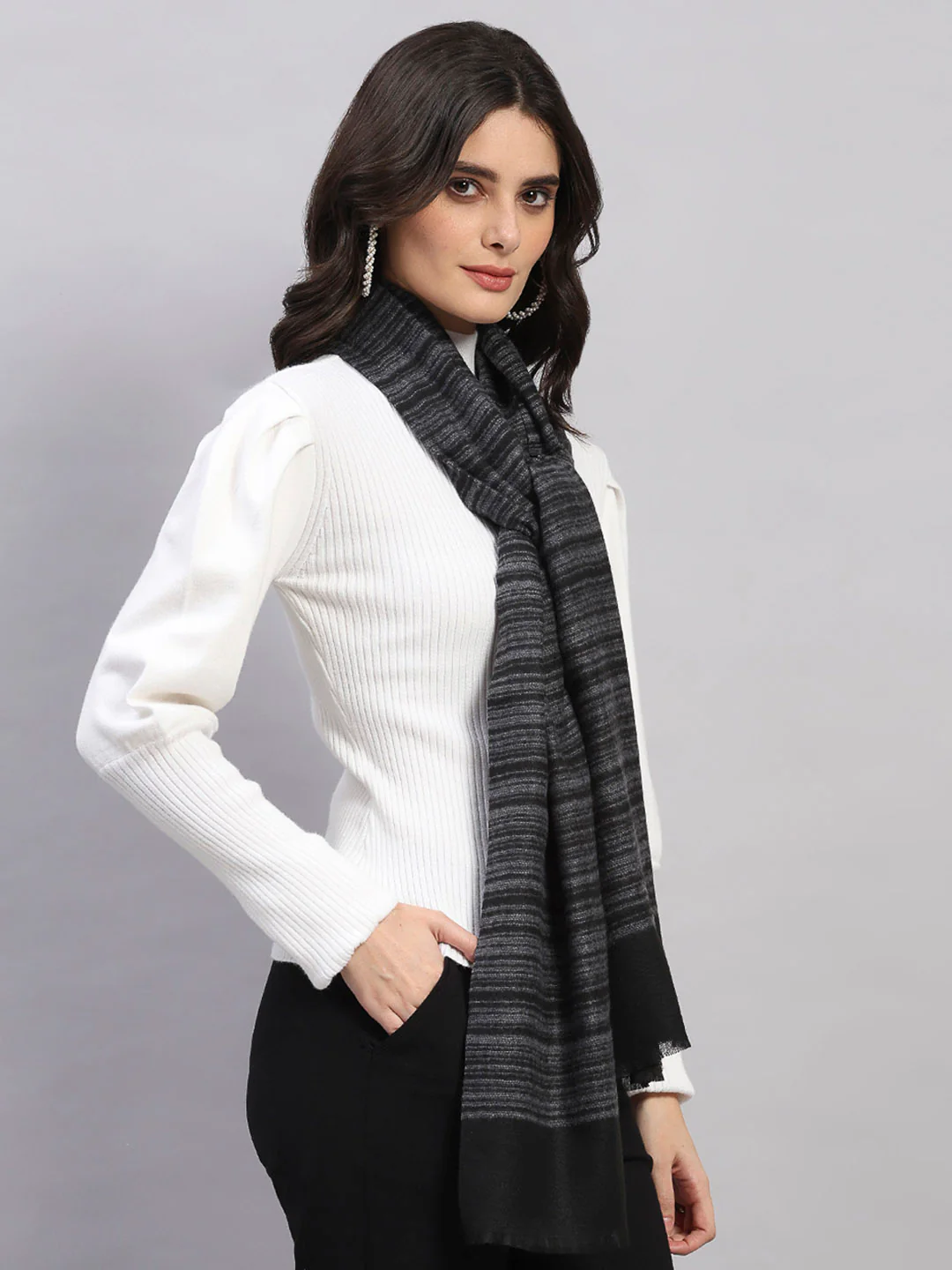 Women Multicolor Printed Wool Blend Stole - Image 4