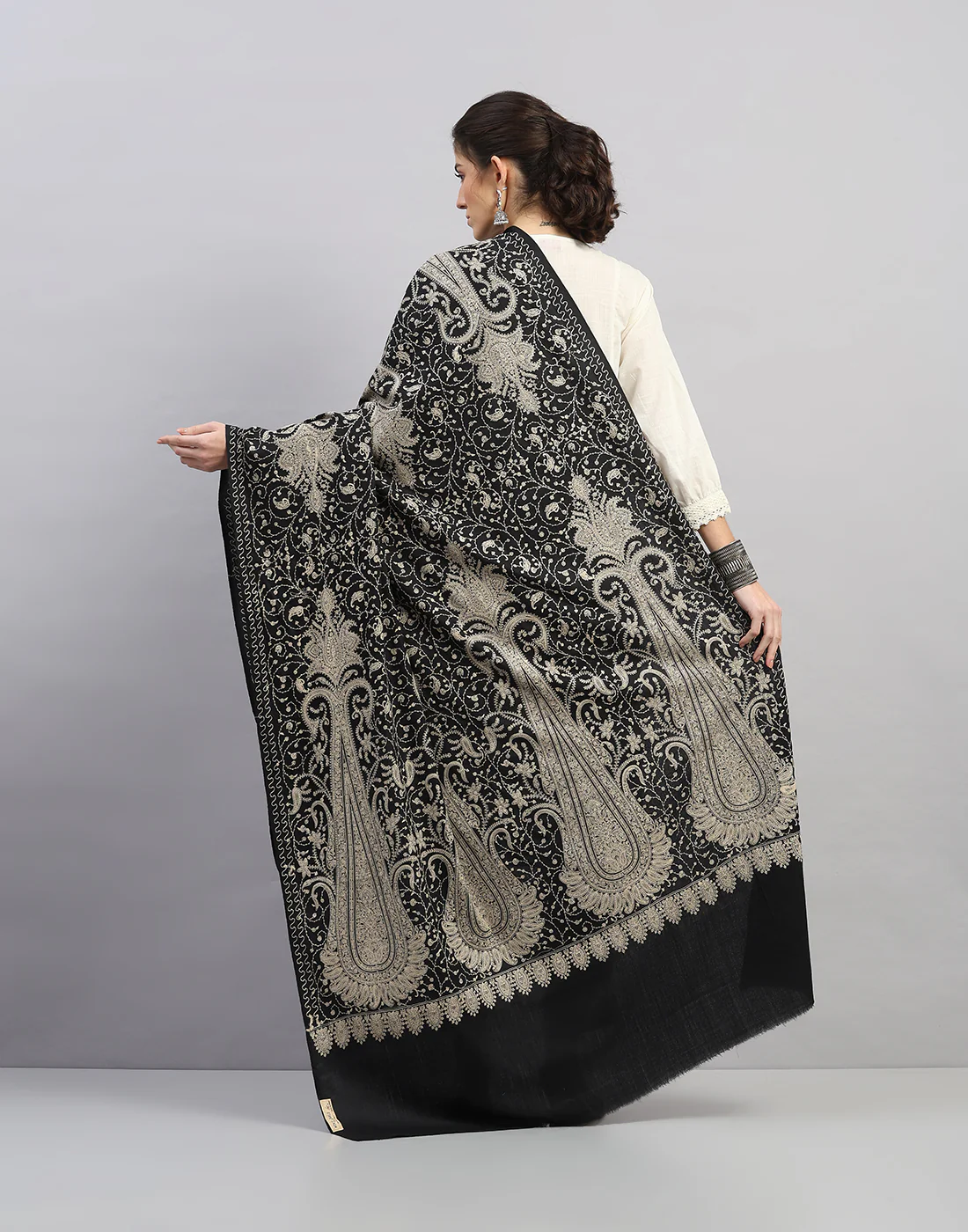 Women Multicolor Self Design   Shawl - Image 4