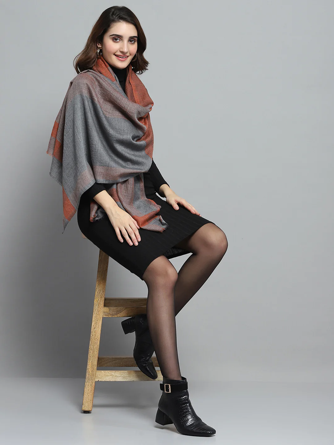 Women Multicolor Self Design Stole - Image 2