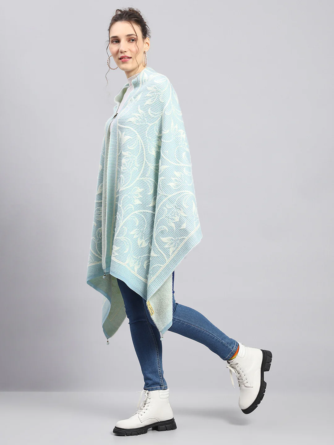 Women Multicolor Self Design Stole - Image 3