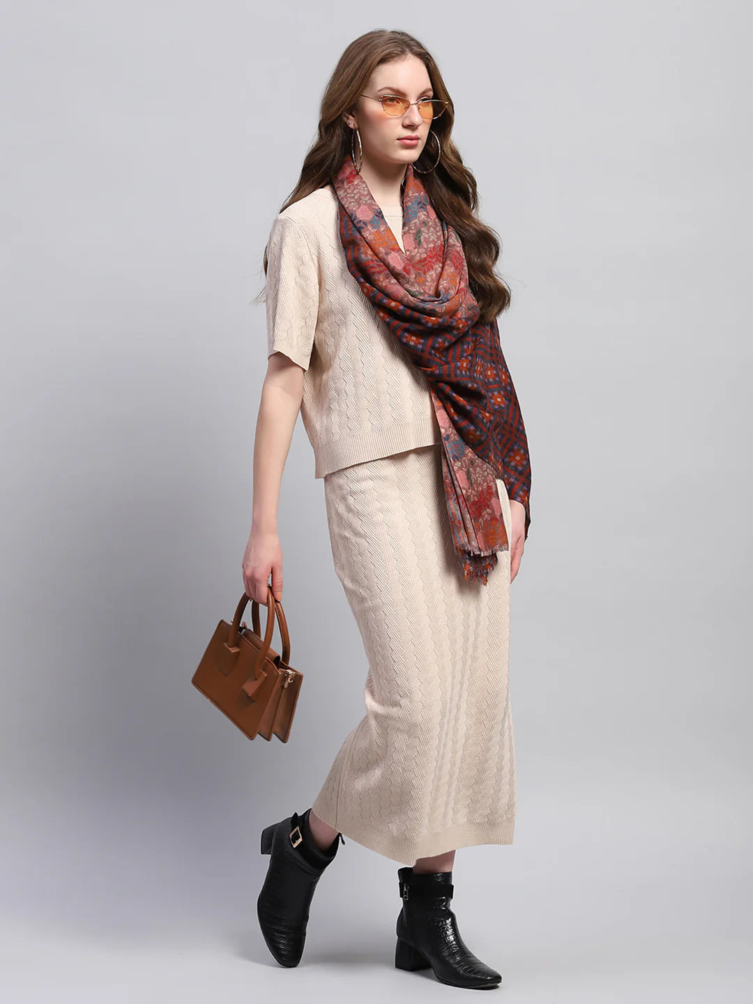 Women Multicolor Self Design Stole - Image 2