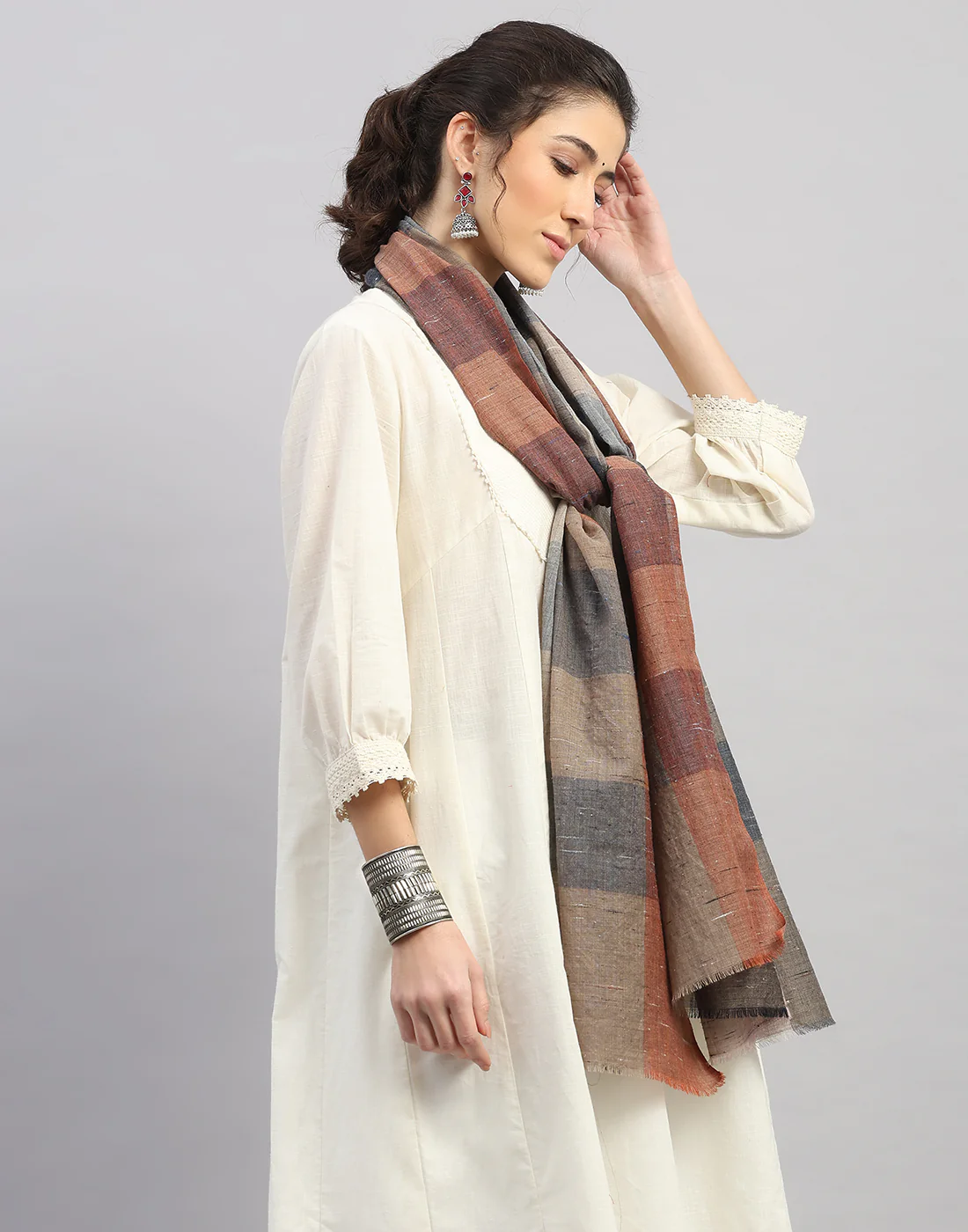 Women Multicolor Self Design   Stole - Image 3