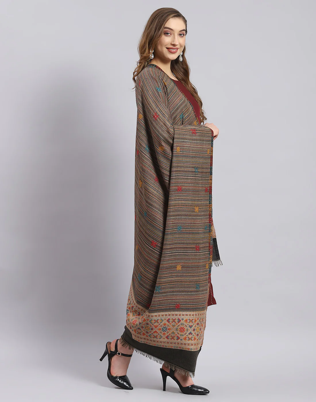 Women Multicolor Stripe Shawl - Image 4