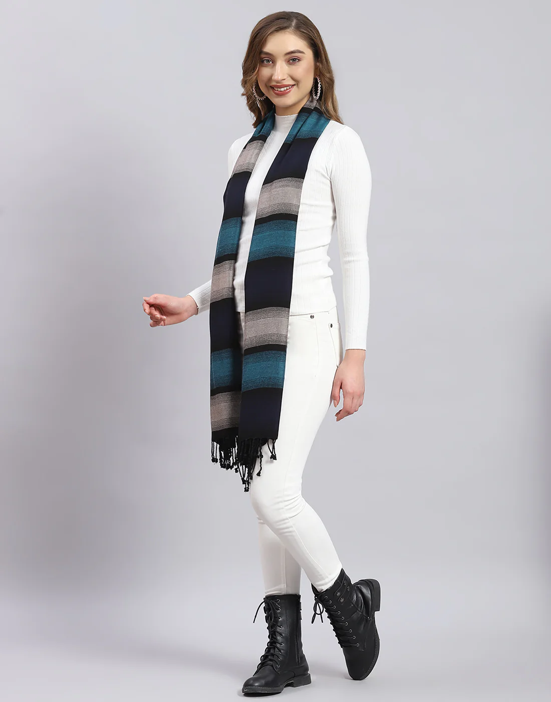 Women Multicolor Stripe Stole - Image 4