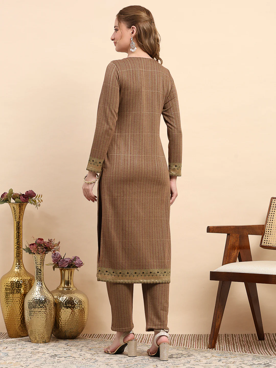 Women Mustard Printed Round Neck Full Sleeve Kurti Set for Winter - Image 5
