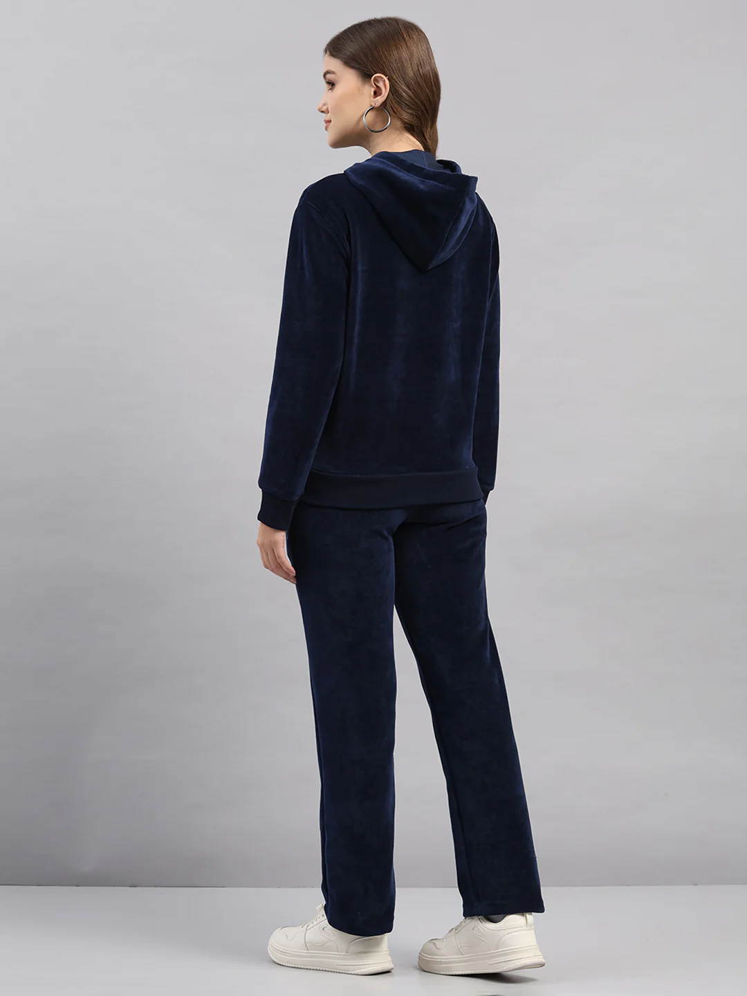Women Navy Blue Printed Hooded Full Sleeve Winter Tracksuit - Image 5