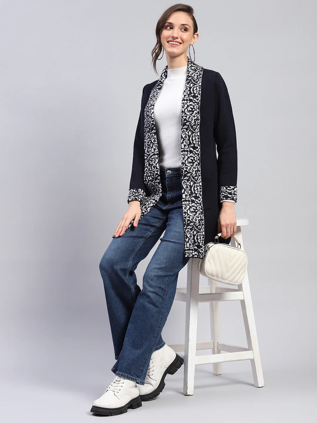Women Navy Blue Printed Notch Lapel Collar Full Sleeve Cardigan - Image 2