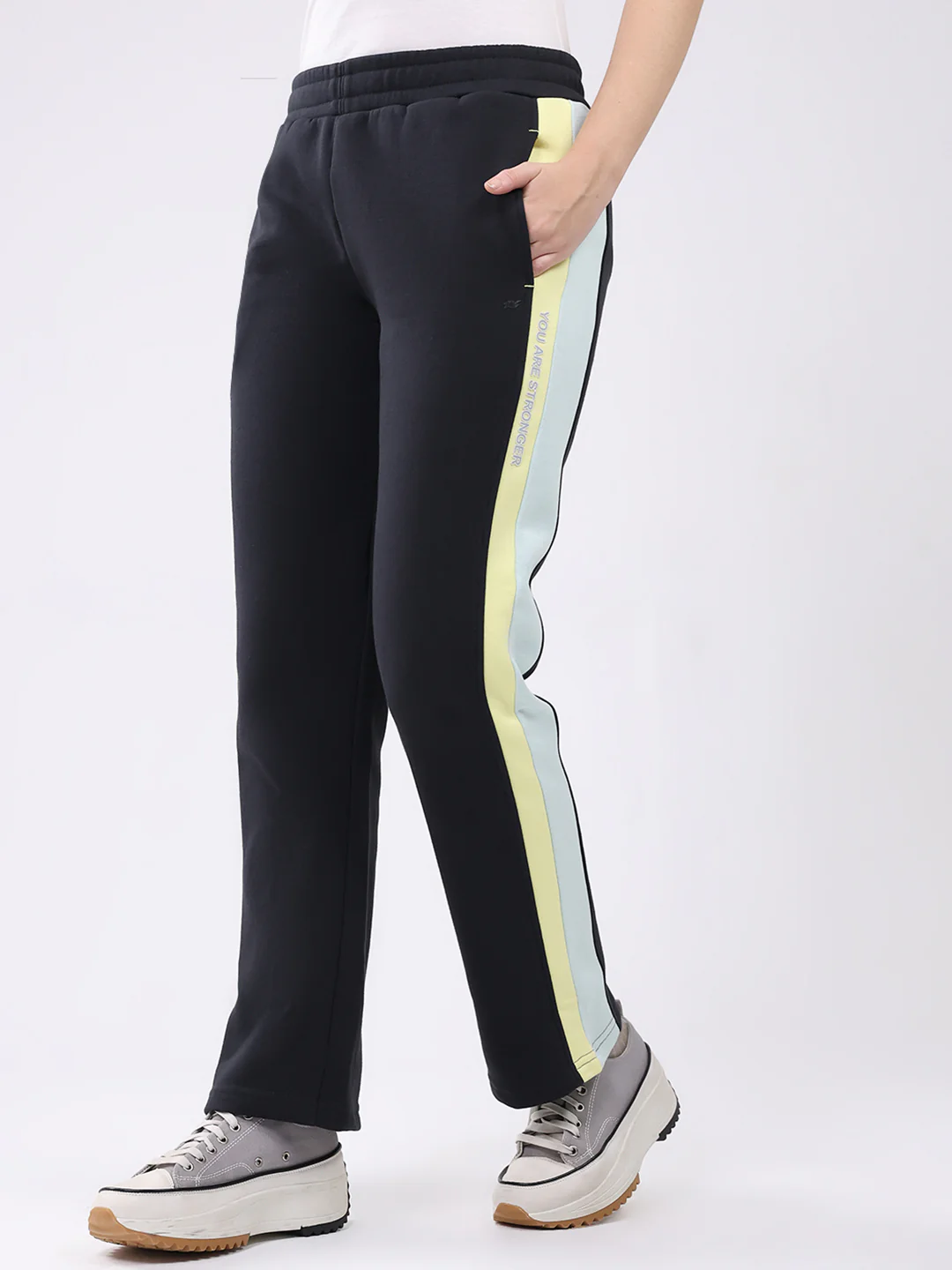 Women Navy Blue Printed Regular Fit Winter Lower - Image 3