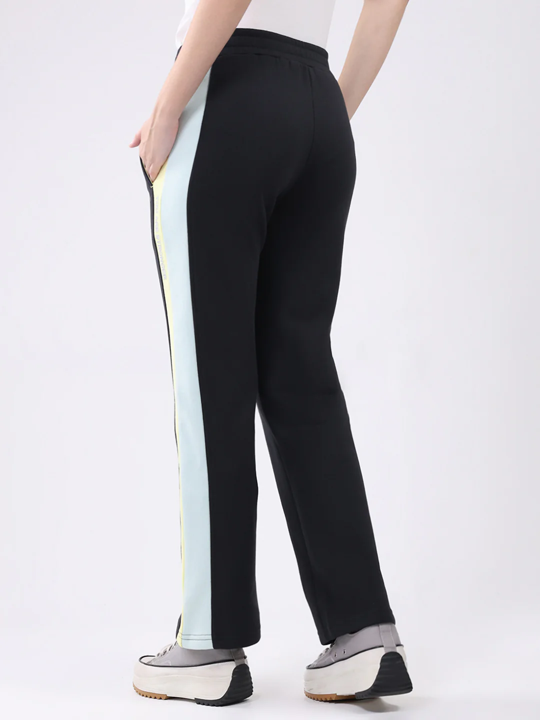 Women Navy Blue Printed Regular Fit Winter Lower - Image 5