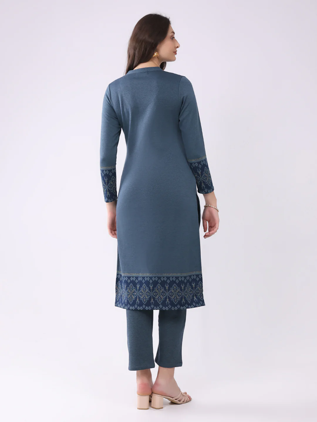 Women Navy Blue Printed Round Neck Full Sleeve Kurti Set for Winter - Image 5