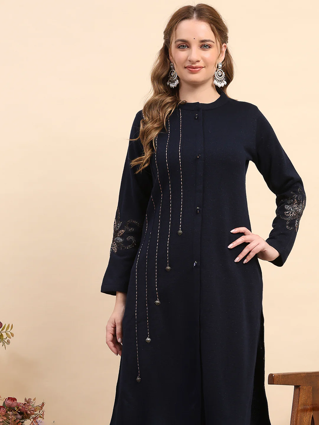 Women Navy Blue Printed Round Neck Full Sleeve Kurti Set for Winter - Image 6