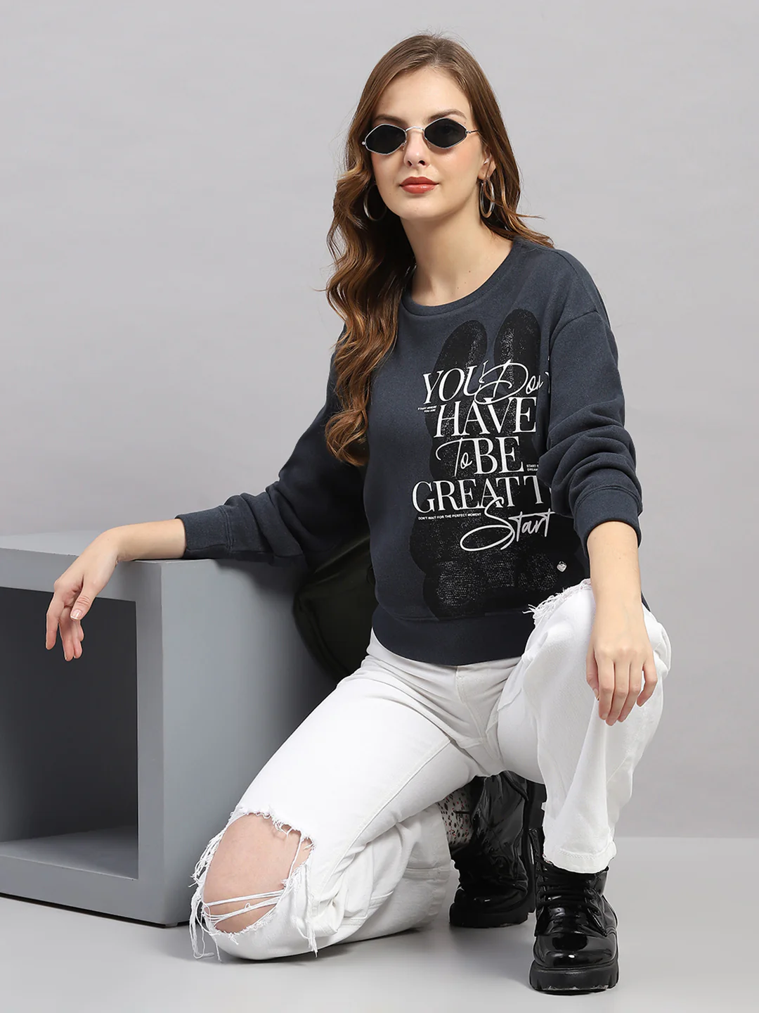 Women Navy Blue Printed Round Neck Full Sleeve Sweatshirt - Image 2
