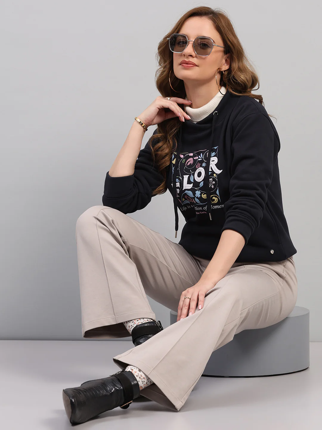 Women Navy Blue Printed Turtle Neck Full Sleeve Sweatshirt - Image 2