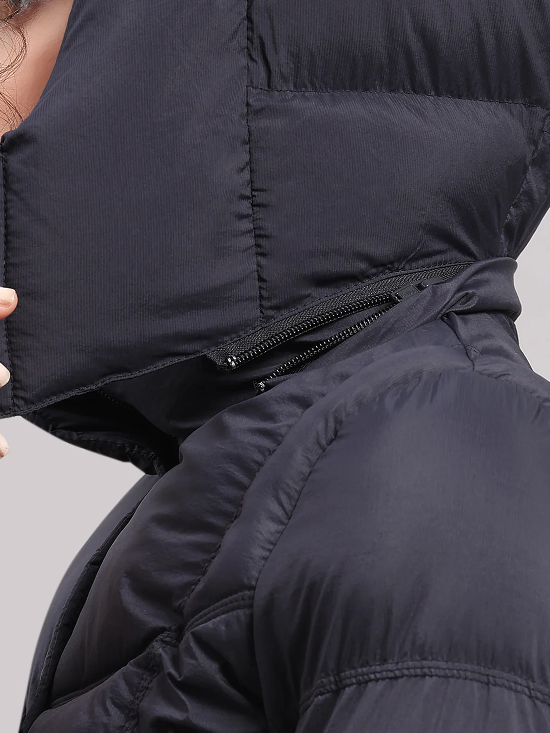Women Navy Blue Self Design Hooded Full Sleeve Jacket - Image 8
