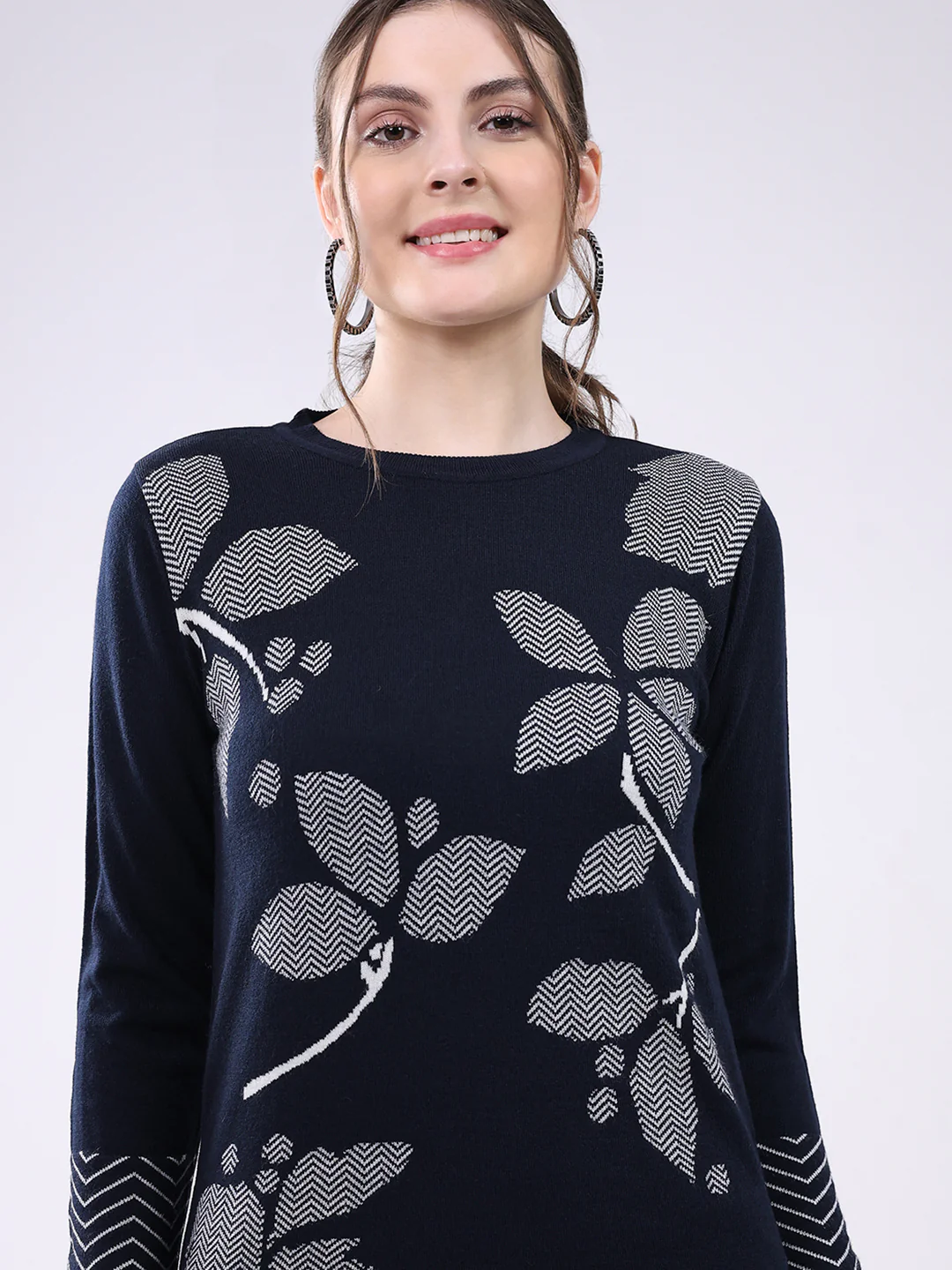 Women Navy Blue Self Design Round Neck Full Sleeve Cords Set - Image 8