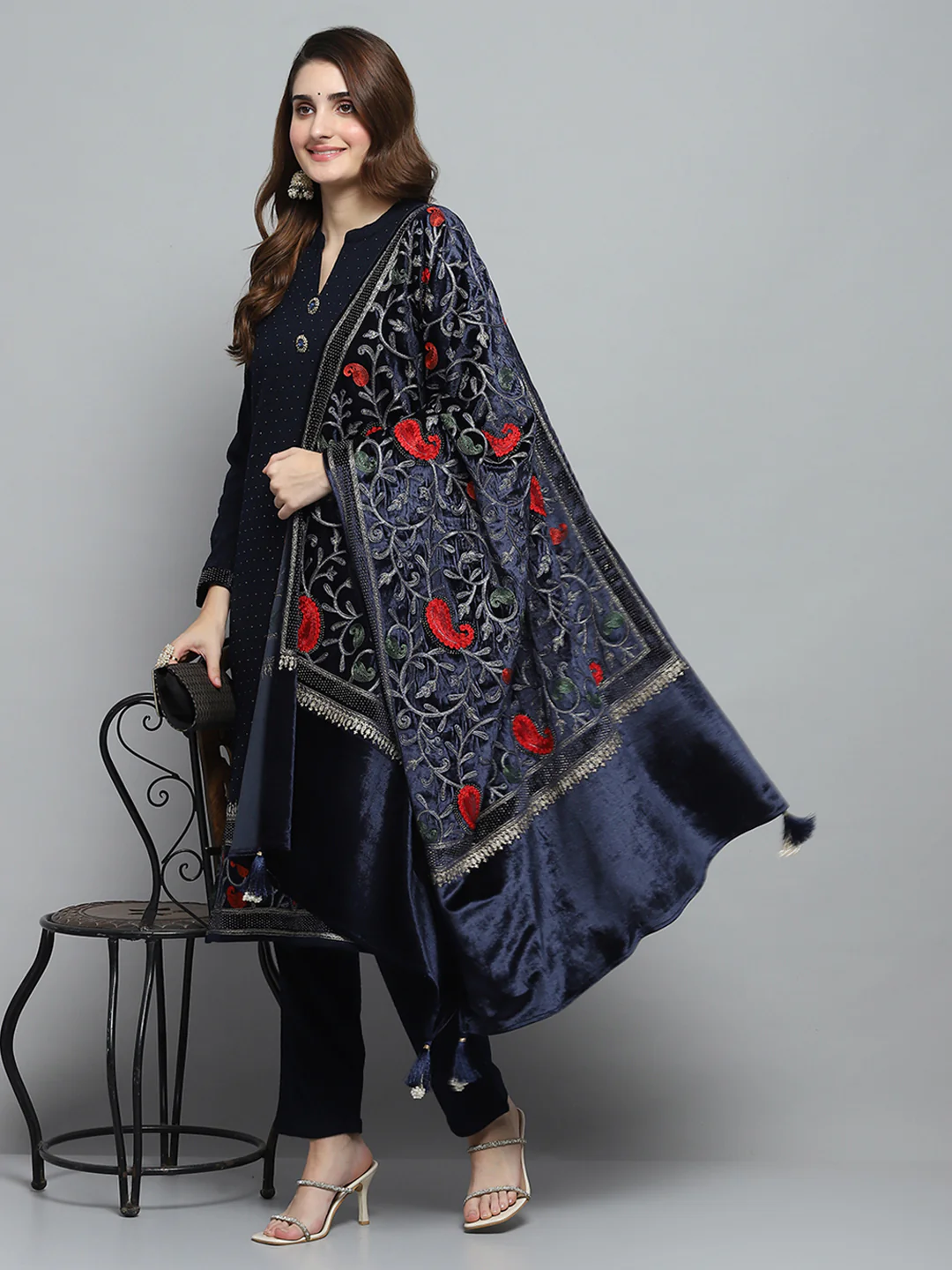 Women Navy Blue Self Design Round Neck Full Sleeve Kurti Set & Stole - Image 2