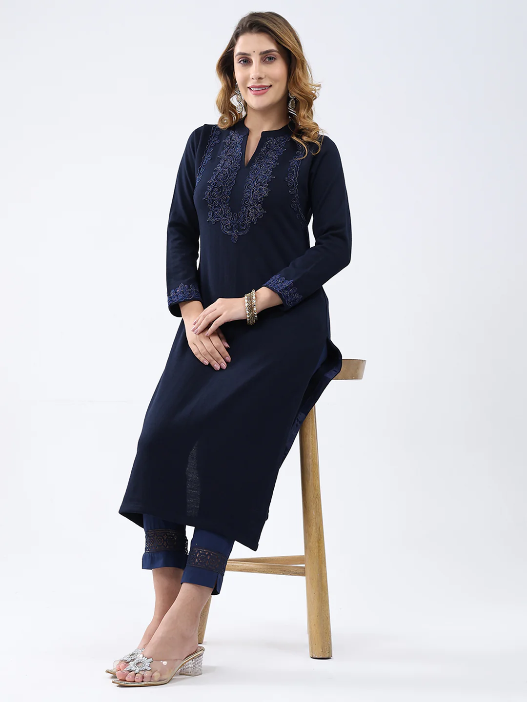 Women Navy Blue Self Design Round Neck Full Sleeve Winter Kurti - Image 2
