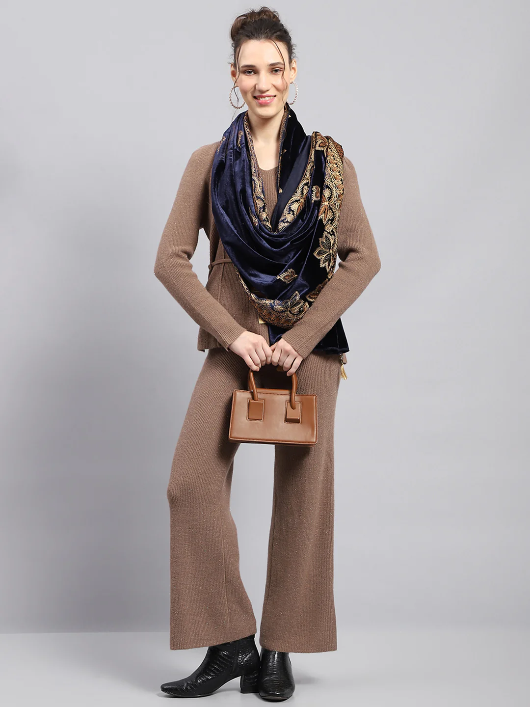 Women Navy Blue Self Design Stole - Image 2