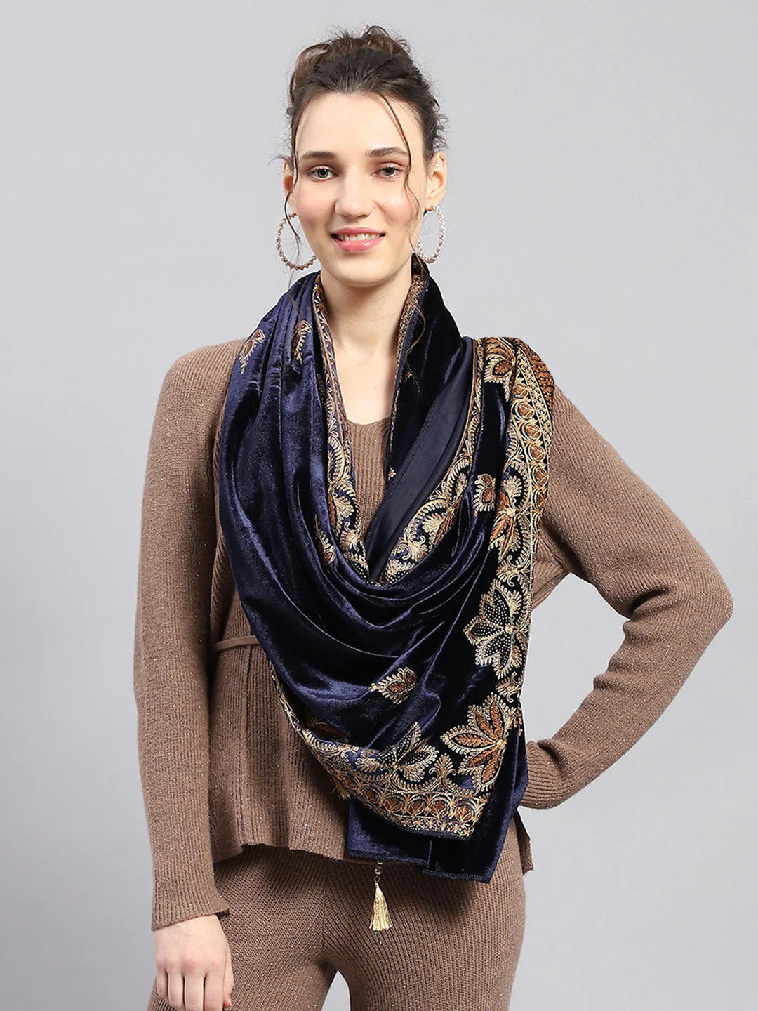 Women Navy Blue Self Design Stole - Image 3